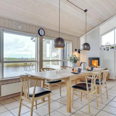 Lauri Holiday home Lokken
